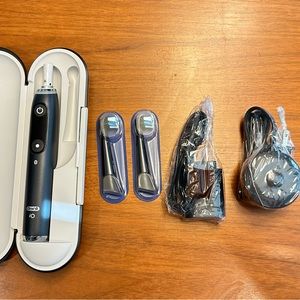 Oral-B iO Series 9 Bluetooth Rechargeable Toothbrush 7 Smart Modes Aquamarine